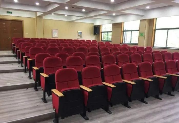 PU 컬러 페이스트 공장에서는 폴리우레탄 스펀지 황변의 원인과 해결책을 소개합니다.